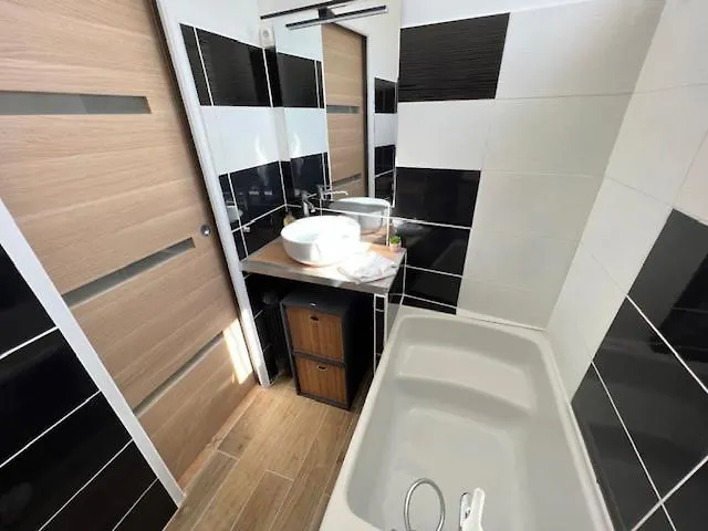 Apartment Charming Seaside House 2 Bedrooms Marseille